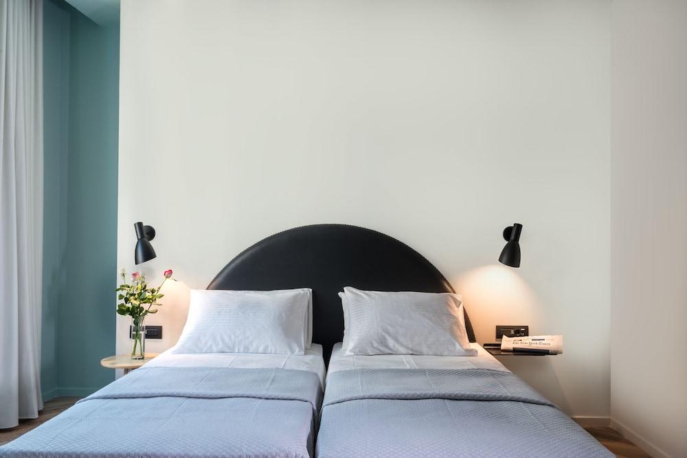 Athens One Smart Hotel Экстерьер фото