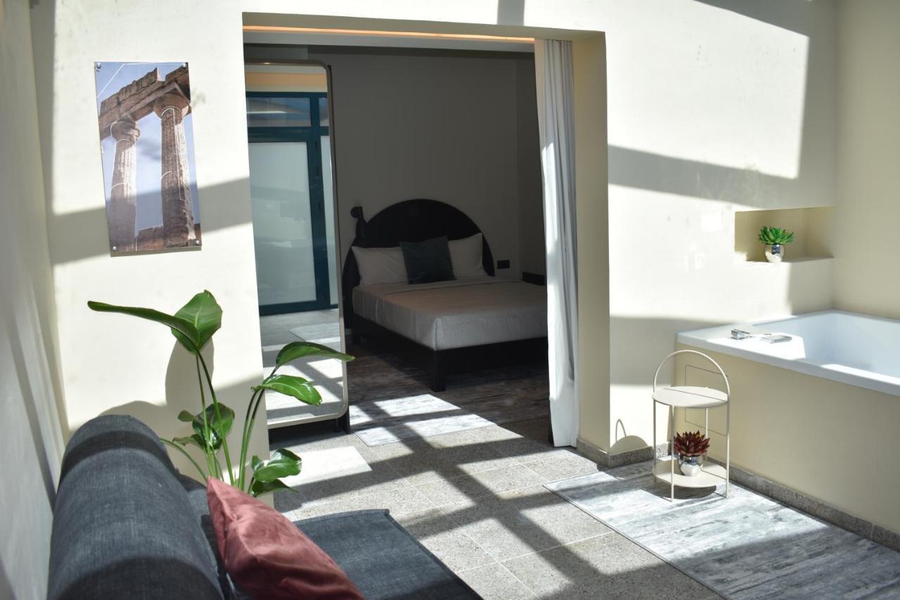 Athens One Smart Hotel Экстерьер фото